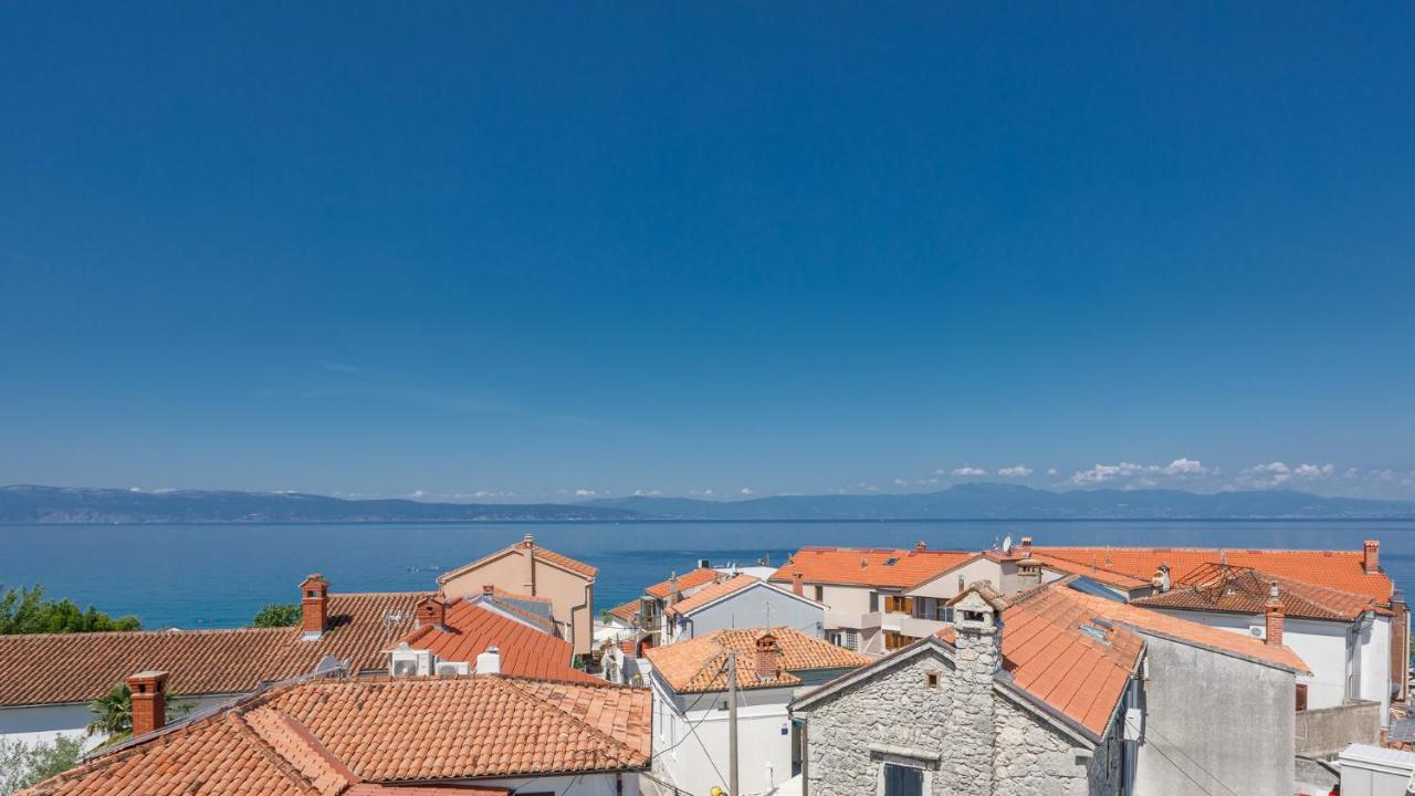 Apartment U Centru Blizu Plaze Njivice